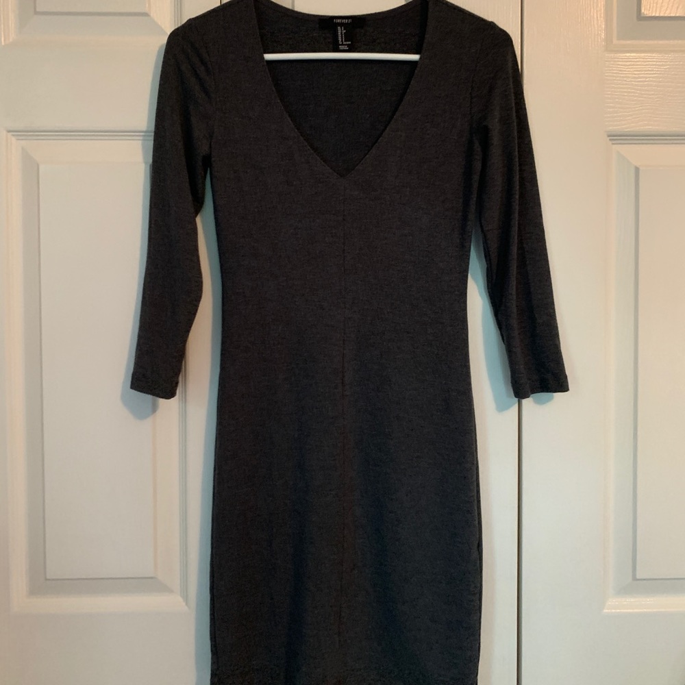 Forever 21 Bodycon V-neck dress
